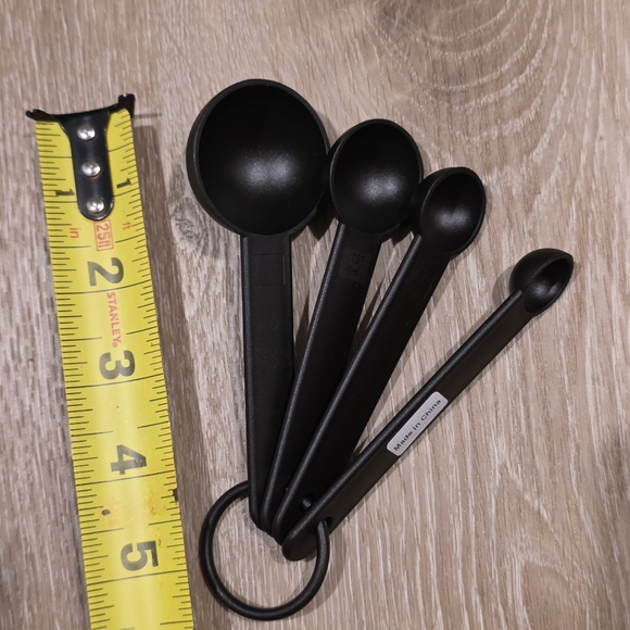 Black Measuring Spoons Set - Picture 2 of 2